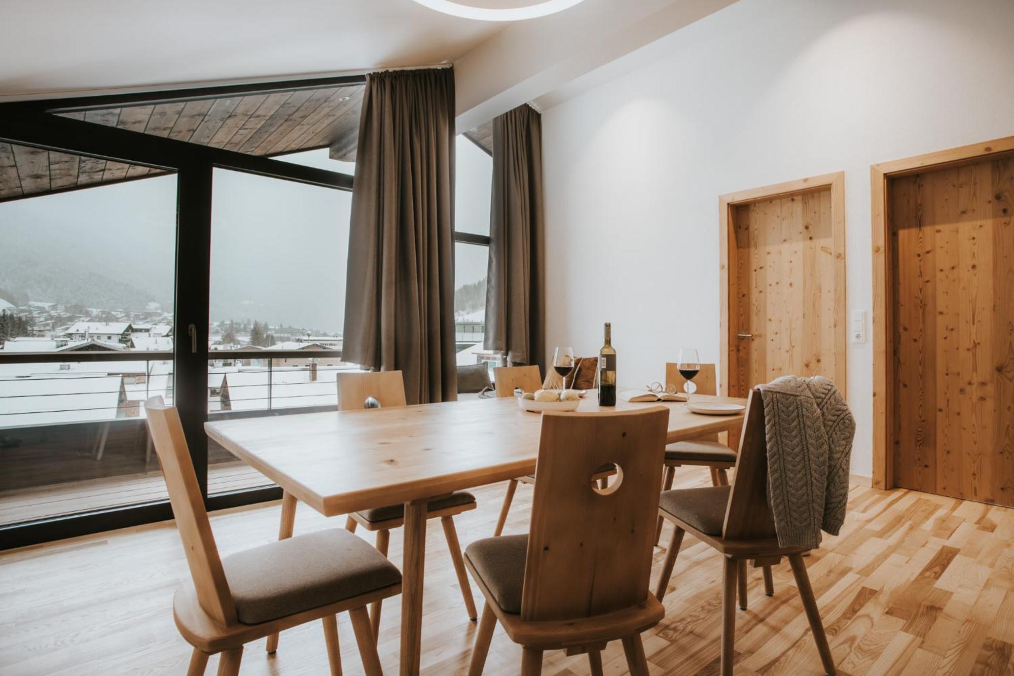 Landhaus Albert Murr - Bed&Breakfast St. Anton am Arlberg Exterior foto