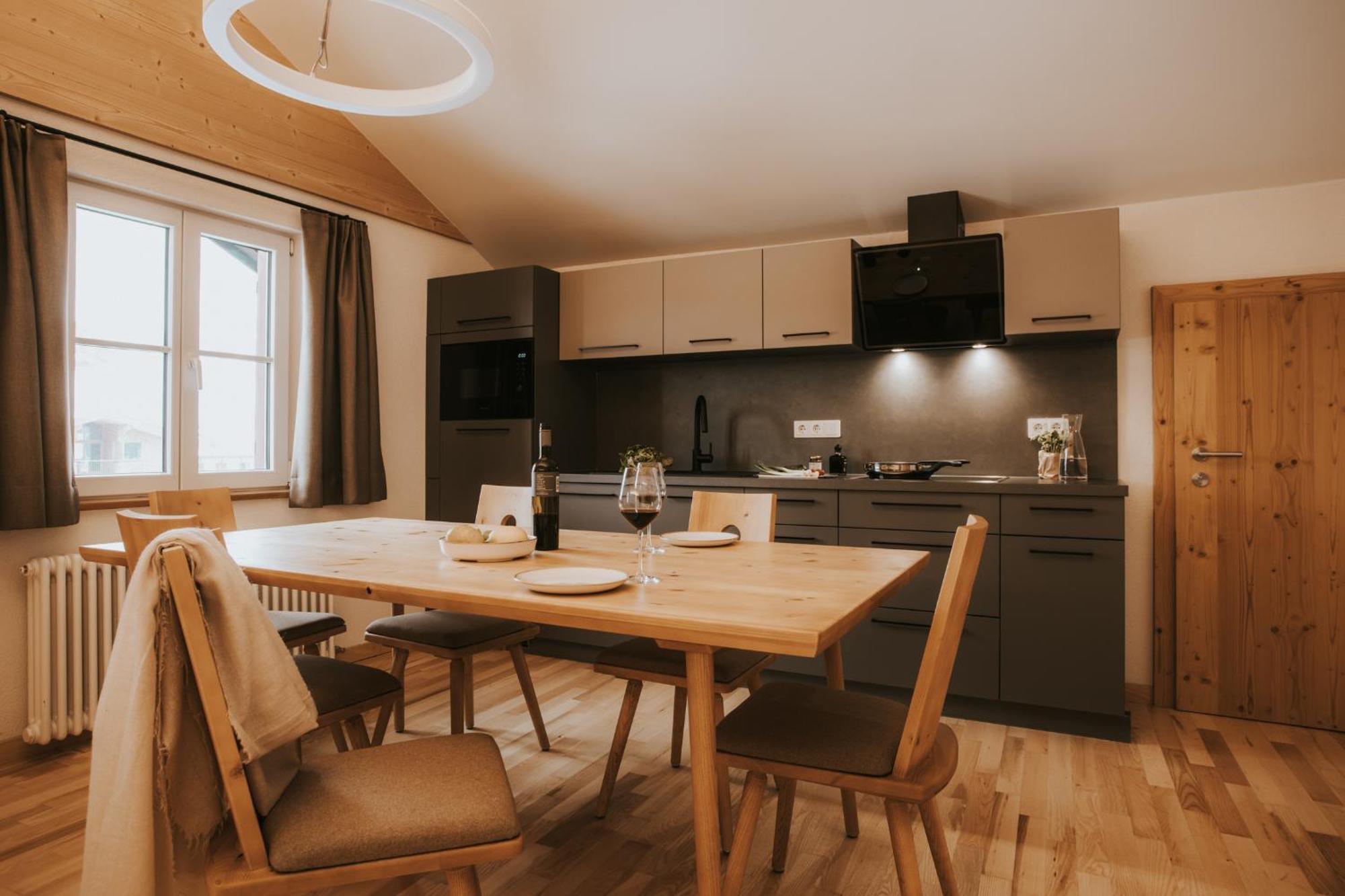 Landhaus Albert Murr - Bed&Breakfast St. Anton am Arlberg Exterior foto